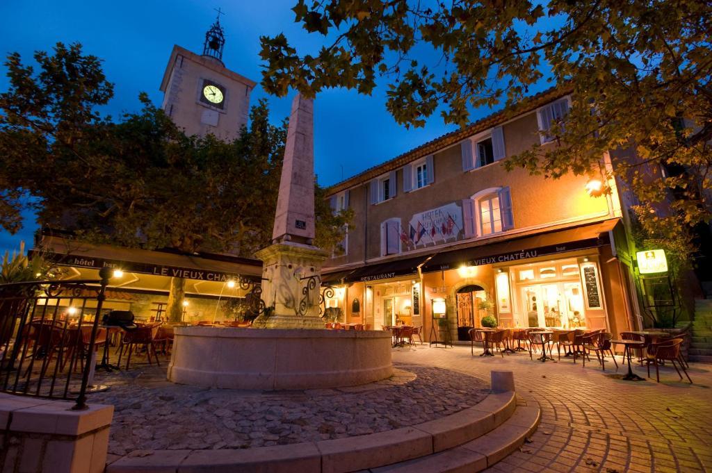 Le Vieux Chateau Aiguines Bagian luar foto