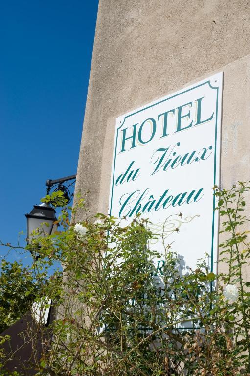 Le Vieux Chateau Aiguines Bagian luar foto